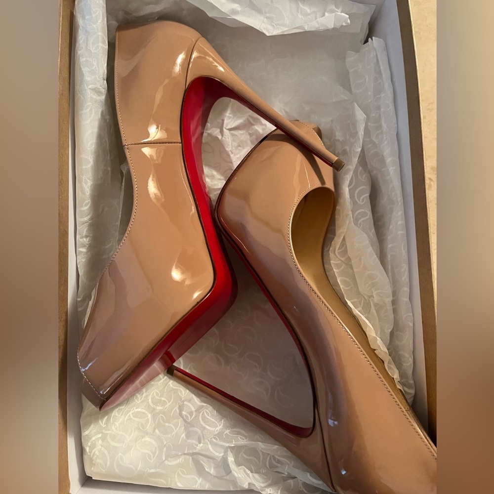 Christian Louboutin red bottom heels size 38.5 NEW